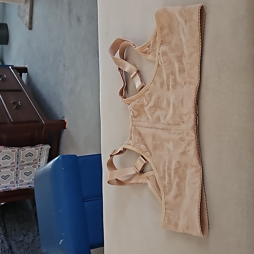 Ladies Sport Bra